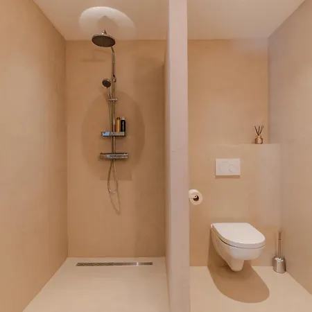 & Trainhouse * 알크마르