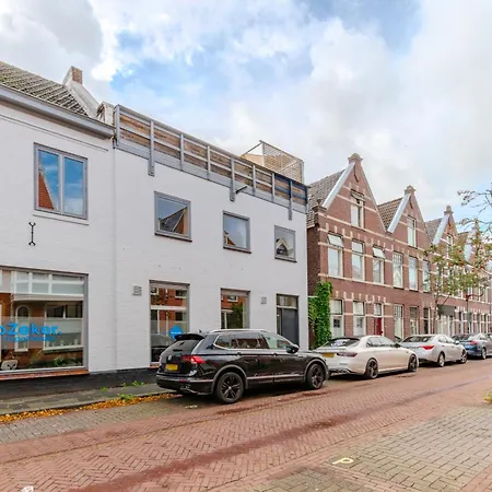 & Trainhouse Lägenhet